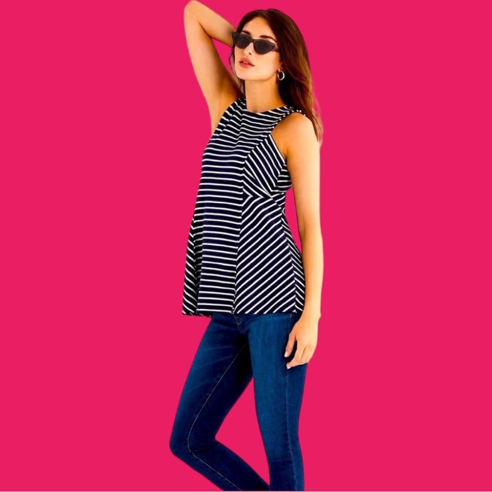 A PEA IN THE POD Maternity sleeveless top